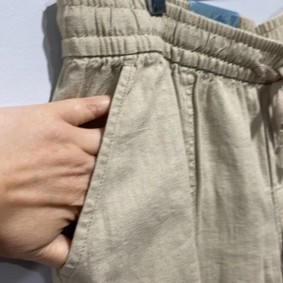 Old Navy women’s size large linen rayon Capri pants beige NEW - Picture 5 of 16